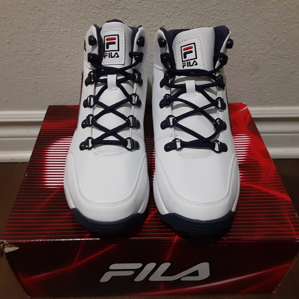 Fila - Picture 2 of 4